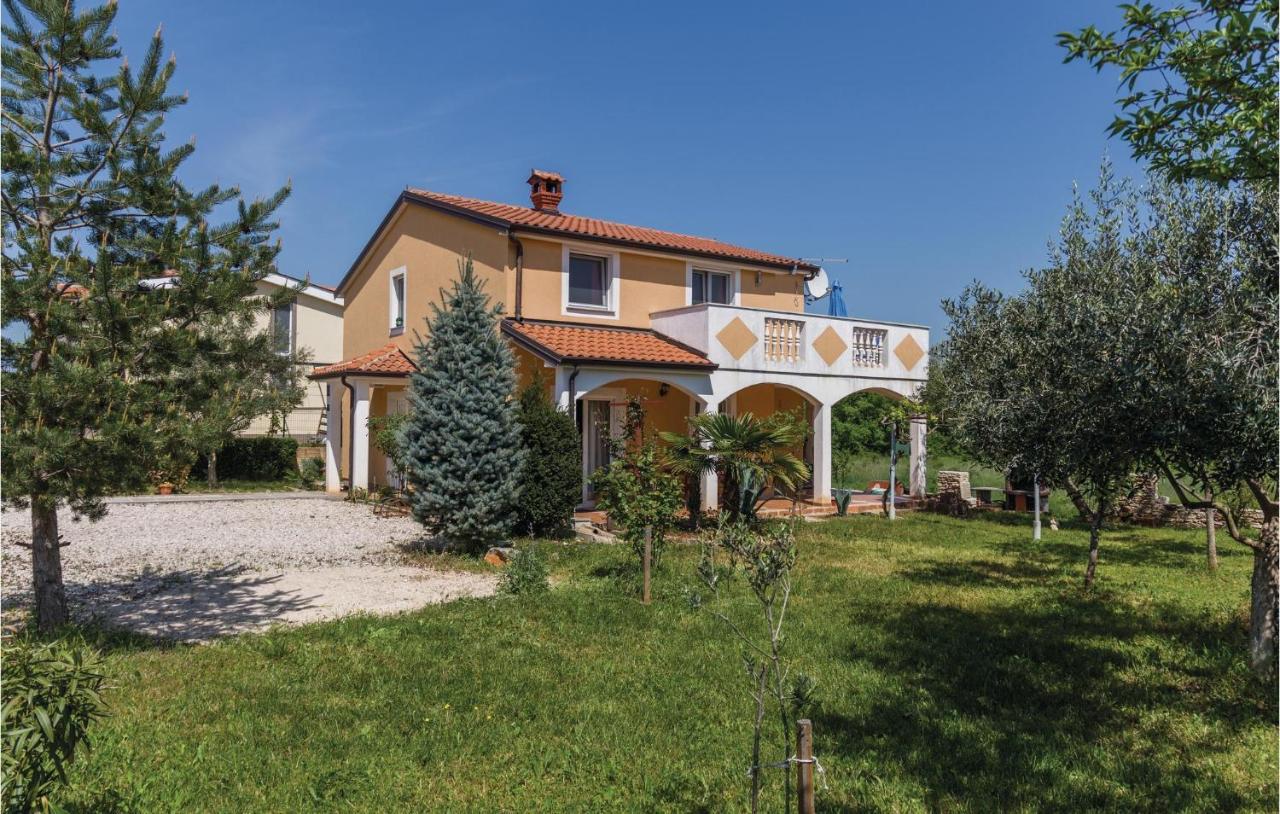 Nice Apartment In Kastel With Kitchen Luaran gambar