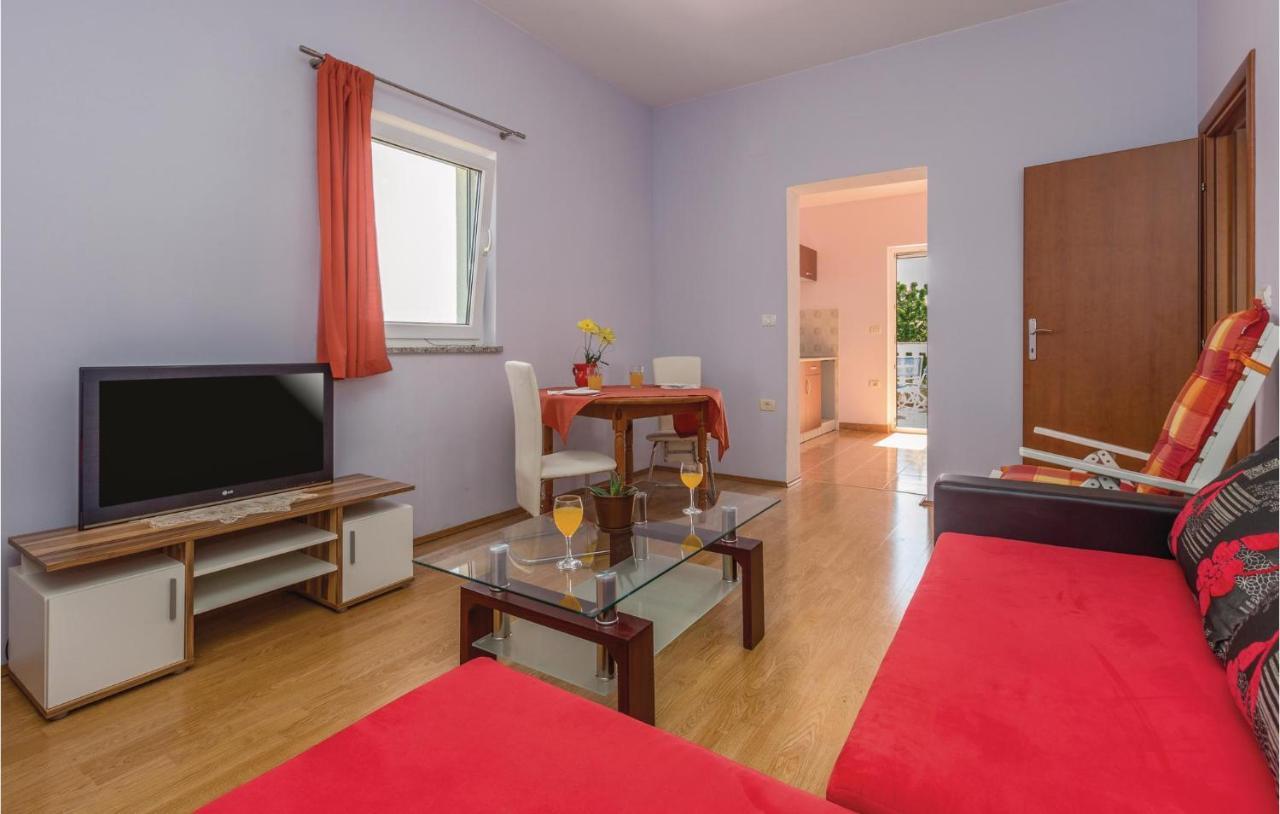 Nice Apartment In Kastel With Kitchen Luaran gambar