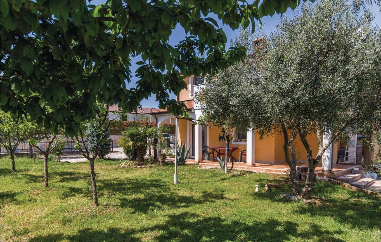 Nice Apartment In Kastel With Kitchen Luaran gambar