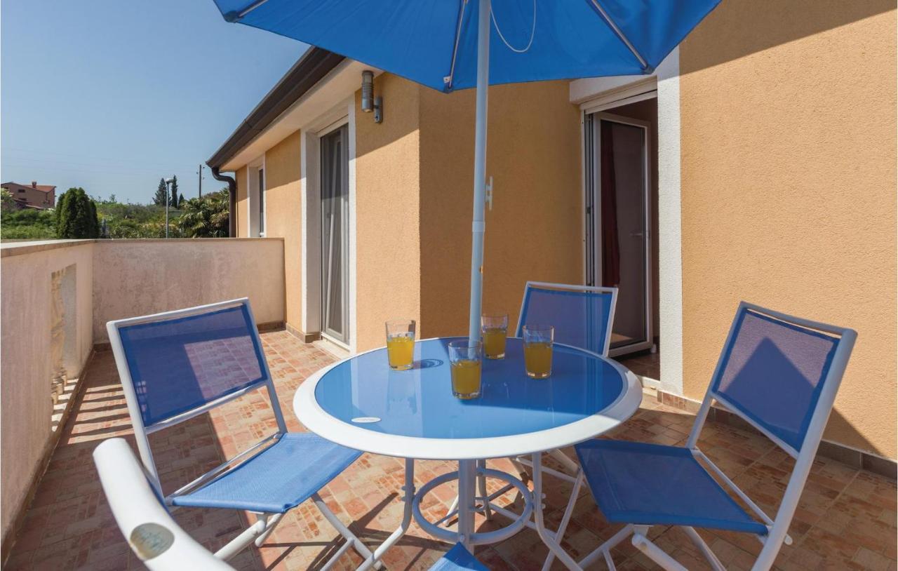 Nice Apartment In Kastel With Kitchen Luaran gambar