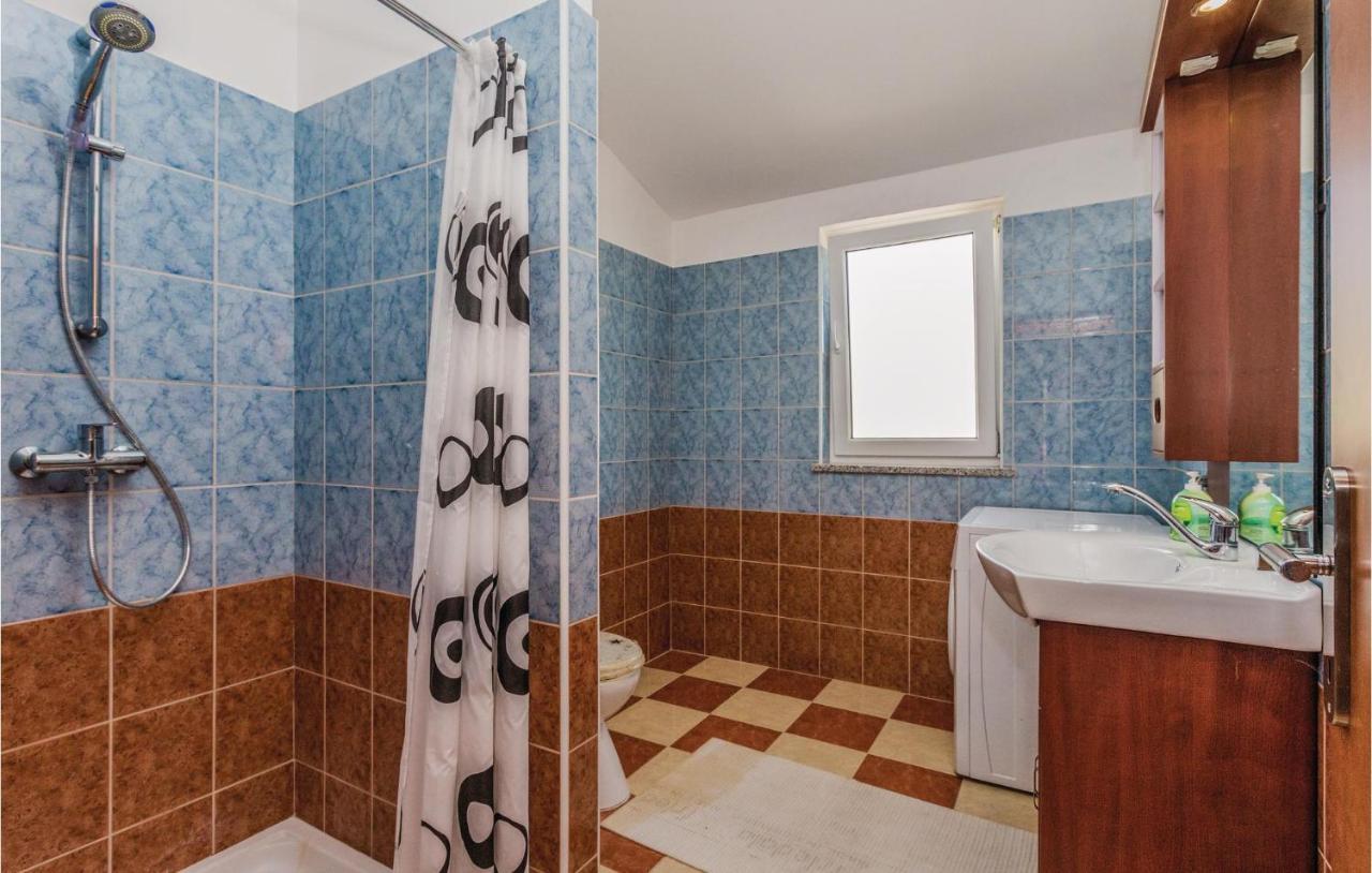 Nice Apartment In Kastel With Kitchen Luaran gambar