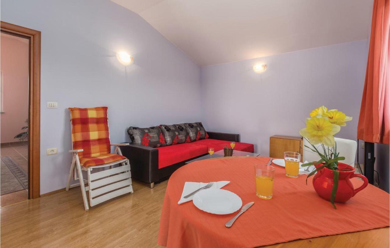 Nice Apartment In Kastel With Kitchen Luaran gambar